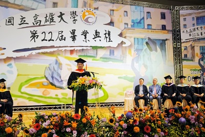 The 22nd Commencement Ceremony: President Chen Chi-Jen Encourages Graduates to Move Forward with Courage and Sustain Social Care, Aspiring to Be a Match That Lights Others' LivesImage